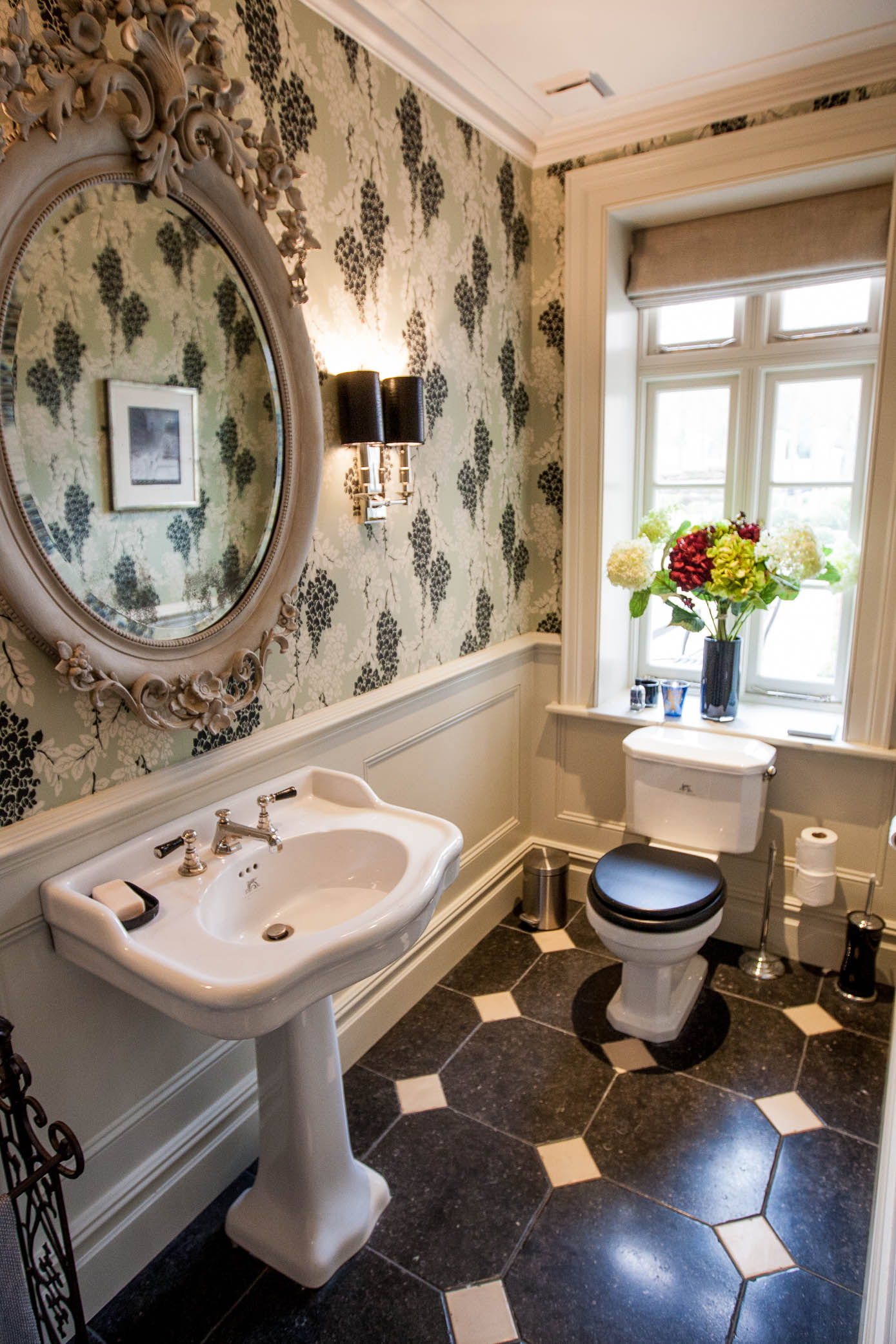 Country farmhouse restoration project Aquila Property Group Aquila